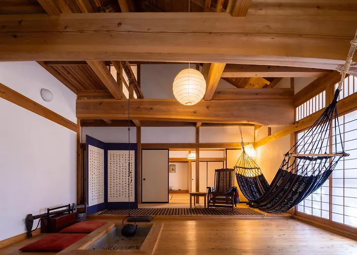 Villa Iizuna Plateau -飯綱高原の山荘-